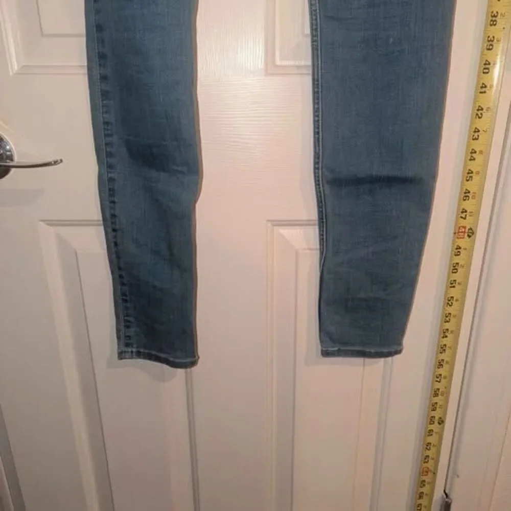 Unbranded take look